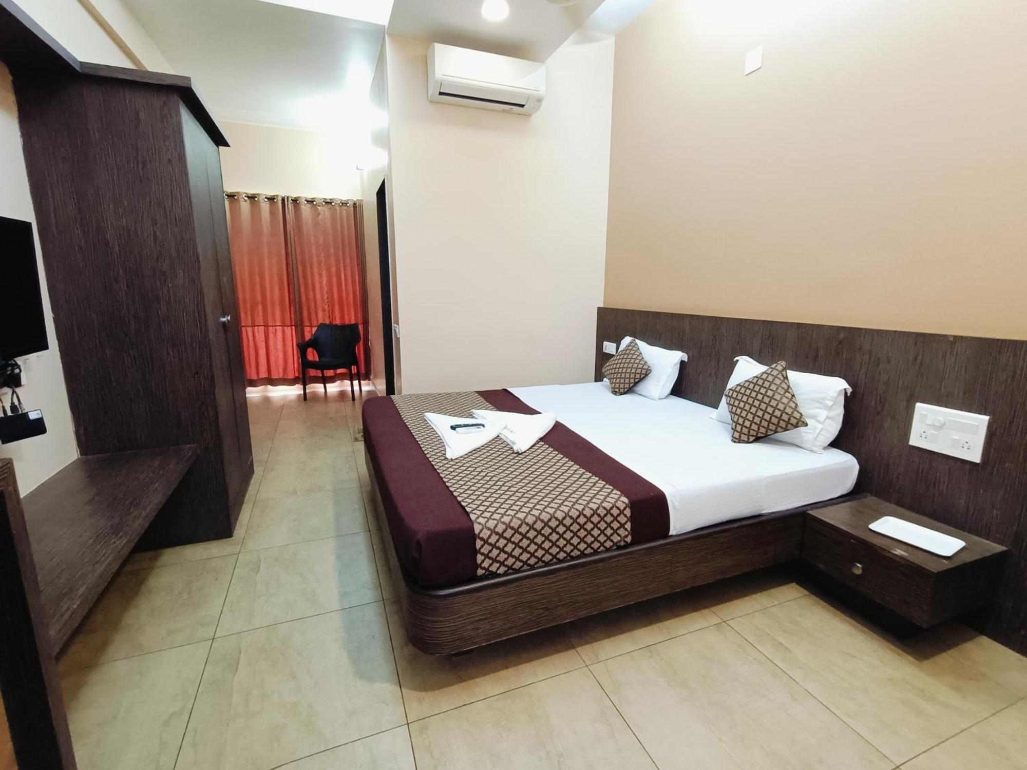 Hotel Mayura Residency Subrahmanya Εξωτερικό φωτογραφία